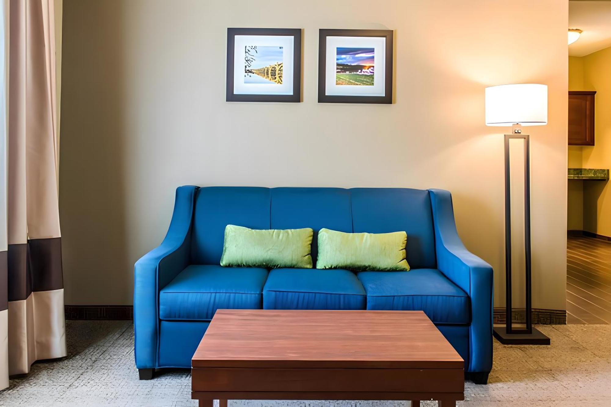 Comfort Lancaster County Inn