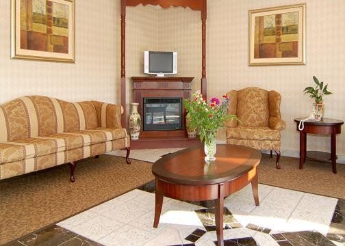 Comfort Lancaster County Inn